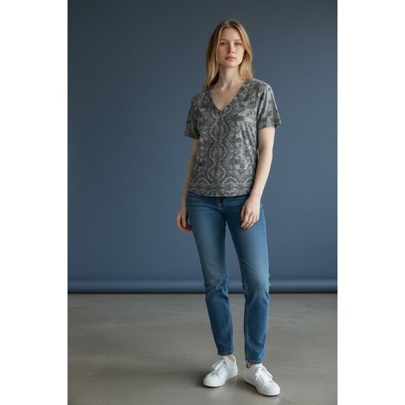 Lucky Brand Tops - Lucky Brand Women's XS V-Neck Short Sleeve Floral Paisley Print Gray Top